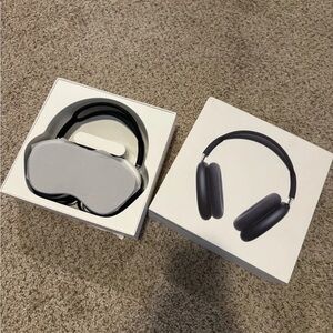 Apple 🖤🎧AirPods Max🎧🖤(Latest) USB-C ANC Over-Ear Noise Canceling Headphone